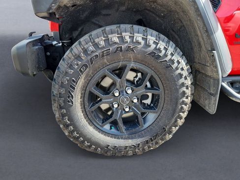 Used 2024 Jeep Wrangler Sport image 14
