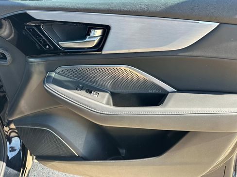 Certified 2023 Acura MDX FWD w/ Technology Package image 8