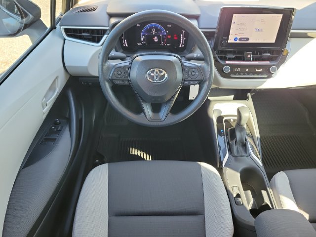 Used 2026 Toyota Corolla LE FWD image 11
