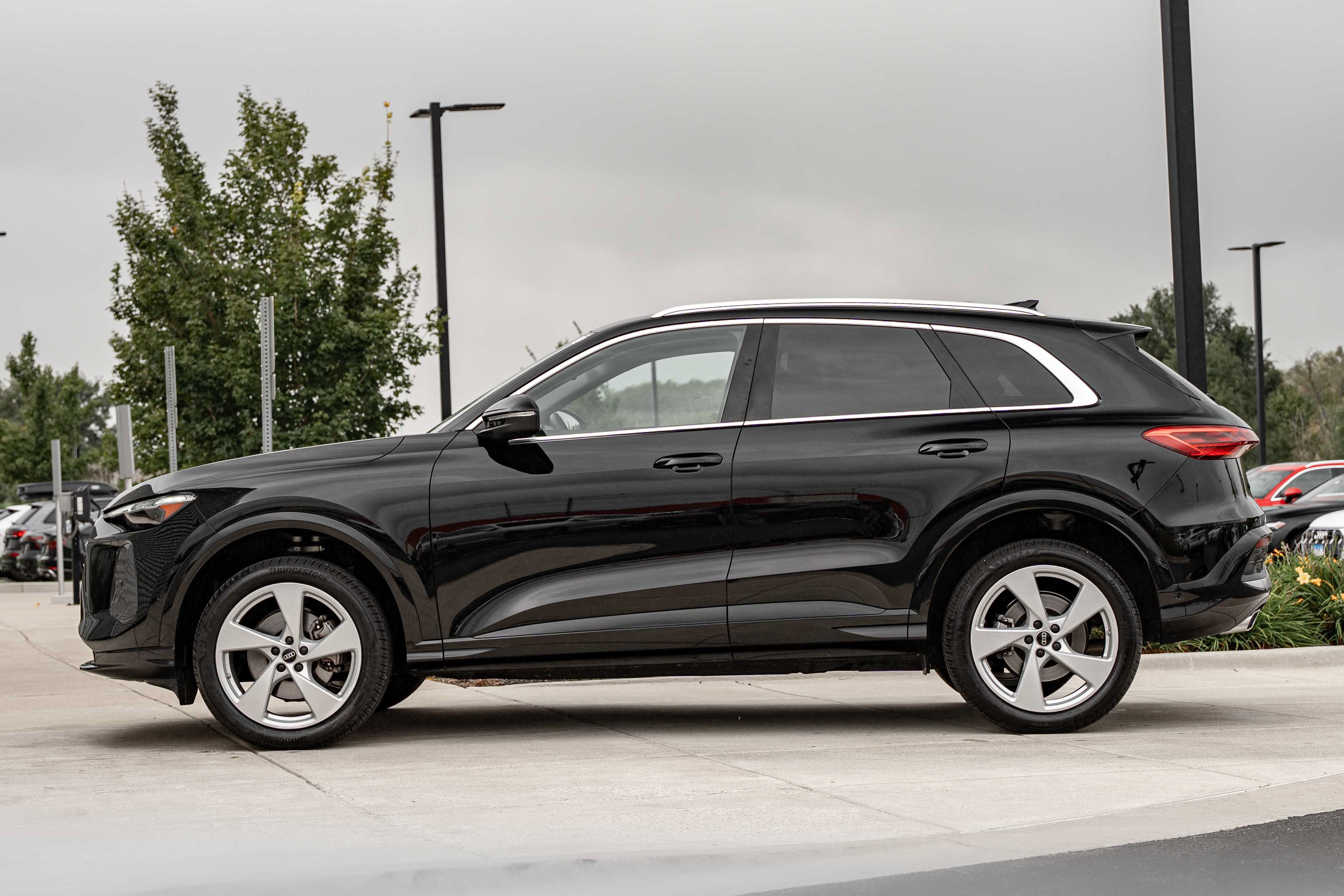 Certified 2025 Audi Q5 Premium Plus AWD/4WD image 6