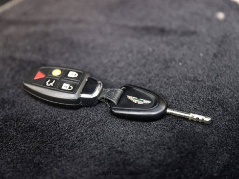Used 2007 Aston Martin V8 Vantage Roadster RWD image 45