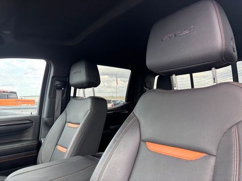 Used 2024 GMC Sierra 1500 AT4 w/ Technology Package image 11