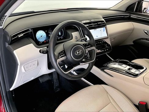 Certified 2024 Hyundai Tucson Limited AWD/4WD image 13