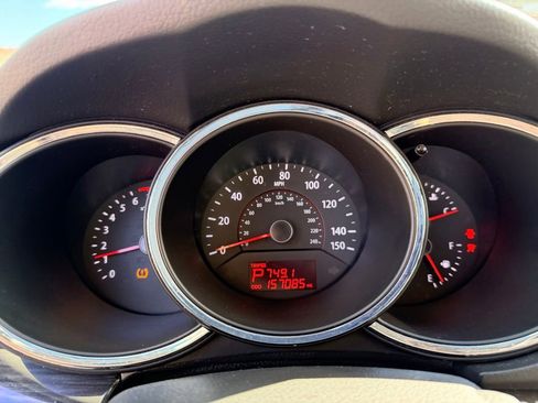 Used 2013 Kia Sorento LX w/ Convenience Pkg image 18