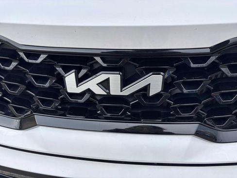 Used 2023 Kia Sorento SX image 40