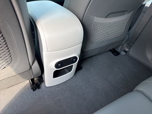 New 2025 Hyundai Ioniq 5 SEL image 18