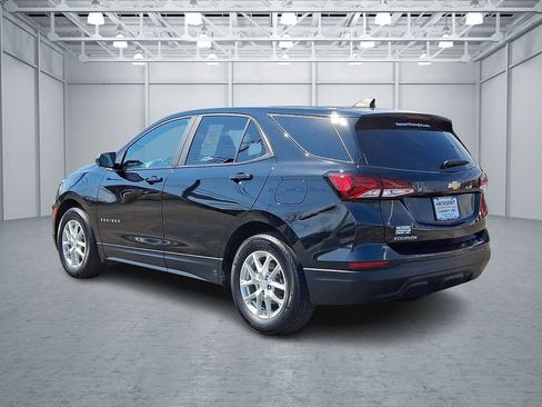 Certified 2023 Chevrolet Equinox LS w/ LS Convenience Package image 7