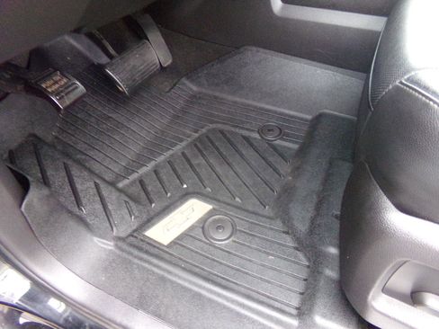 Used 2017 Chevrolet Silverado 1500 LTZ Z71 w/ LTZ Plus Package image 32