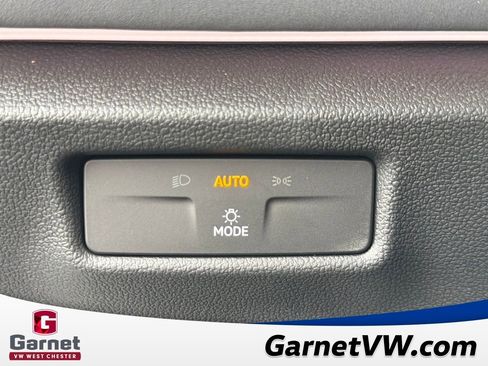 New 2026 Volkswagen Tiguan SE image 28