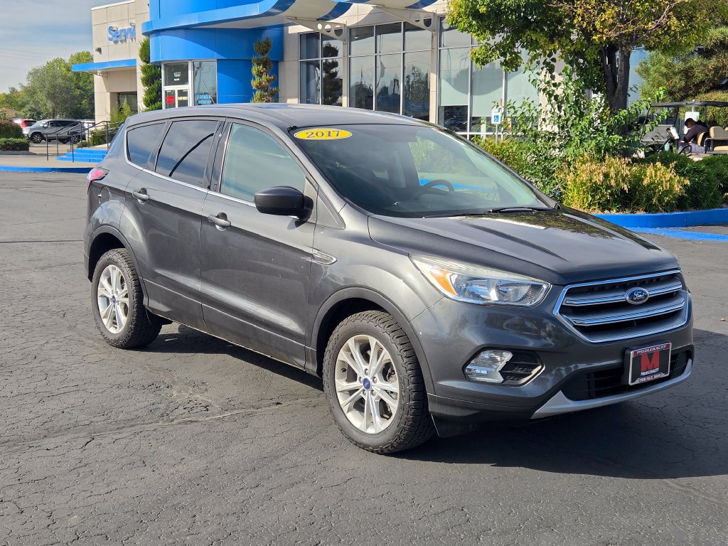 Used 2017 Ford Escape SE AWD/4WD image 1