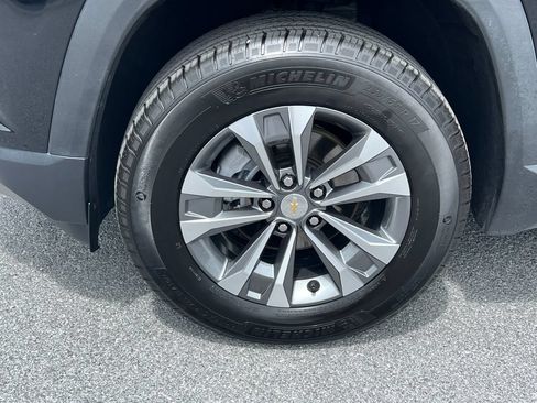 Used 2026 Chevrolet Equinox LT AWD/4WD image 15