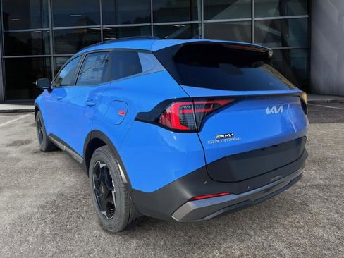 New 2026 Kia Sportage EX image 7