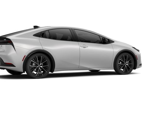New 2027 Toyota Prius FWD image 41