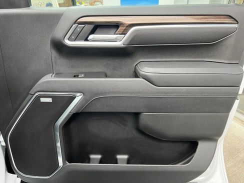 Used 2025 Chevrolet Silverado 1500 RST w/ Rally Edition image 14