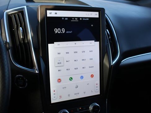 Used 2021 Ford Edge ST w/ Equipment Group 401A image 23