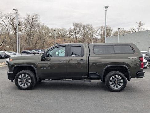 Used 2022 Chevrolet Silverado 2500 Custom w/ Custom Value Package image 9
