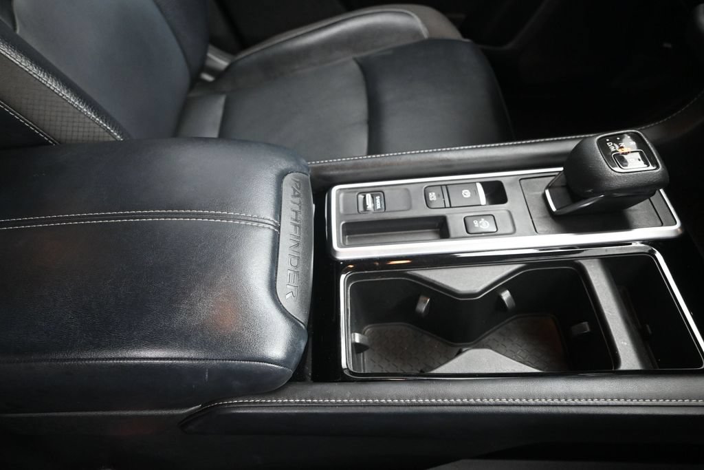 Used 2022 Nissan Pathfinder SL FWD image 27