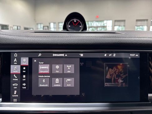 Used 2018 Porsche Panamera RWD image 78