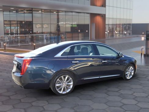 Used 2013 Cadillac XTS Premium image 9