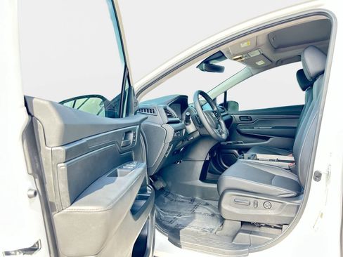 Used 2024 Honda Odyssey EX-L image 10