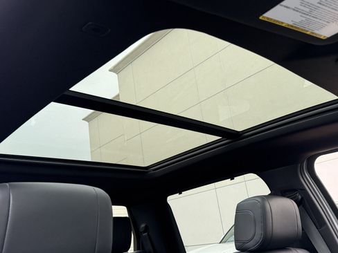 New 2026 Toyota Tundra Platinum AWD/4WD image 3
