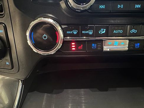 Used 2022 Ford F150 Lariat image 13