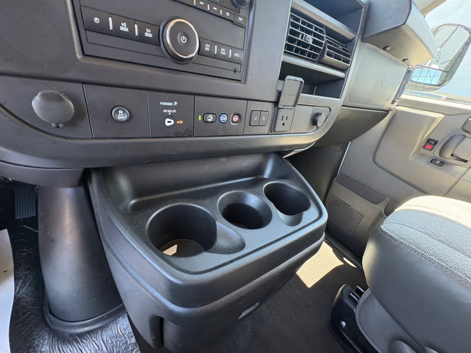 Used 2025 GMC Savana 3500 LT w/ LT Preferred Equipment Group RWD image 30