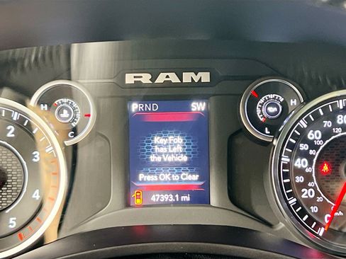 Used 2024 RAM 2500 Big Horn AWD/4WD image 23