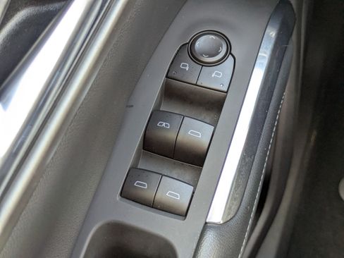 Used 2025 Chevrolet Traverse LT w/ Sun and Wheel Package FWD image 24