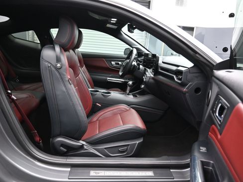 Used 2024 Ford Mustang GT Premium image 12