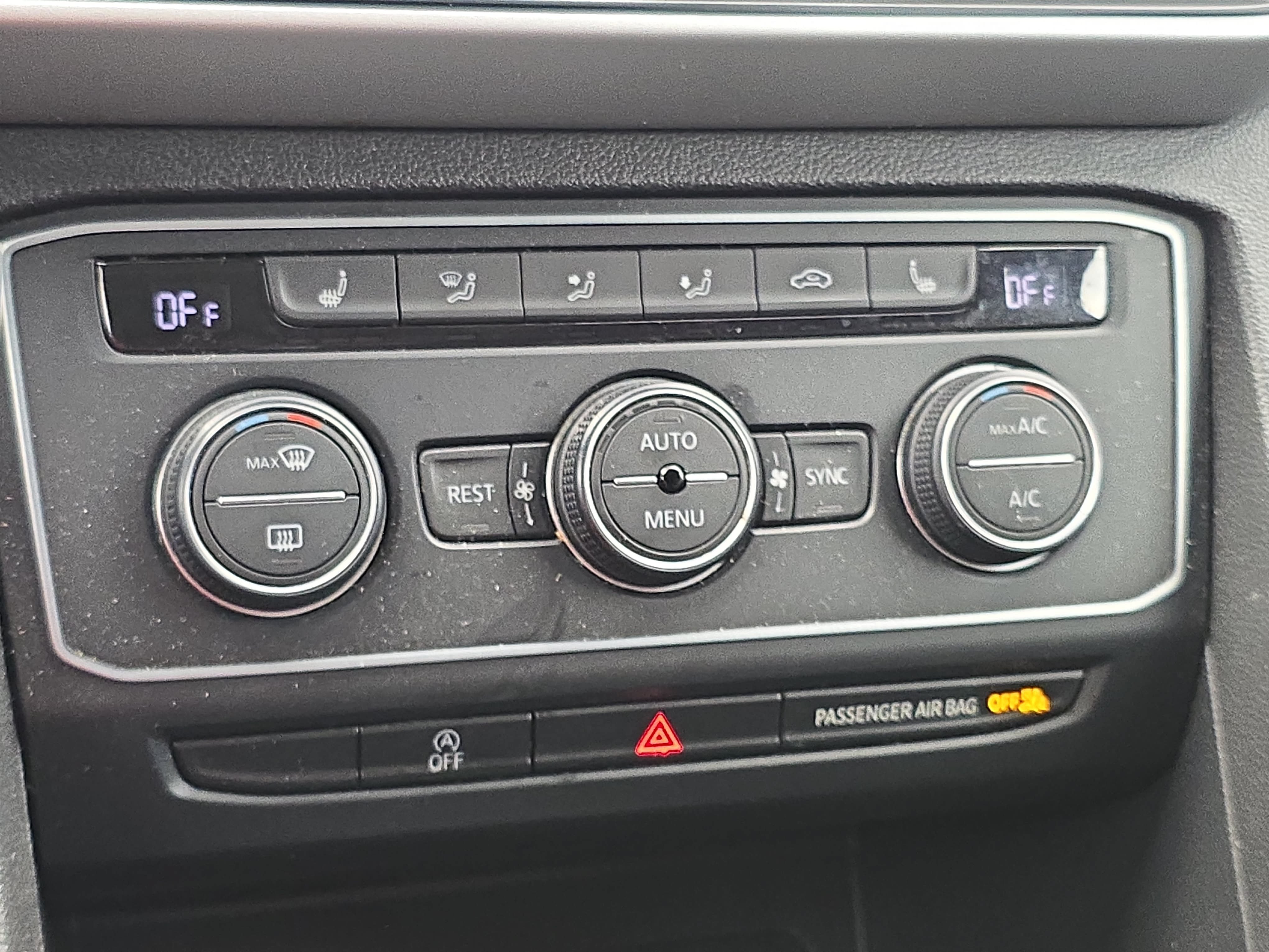 Used 2021 Volkswagen Atlas SE FWD image 25