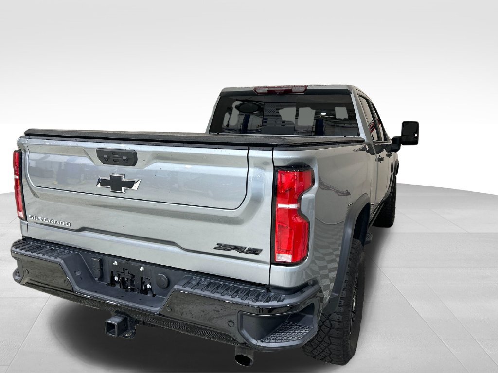 Used 2024 Chevrolet Silverado 2500 ZR2 w/ Technology Package AWD/4WD image 6