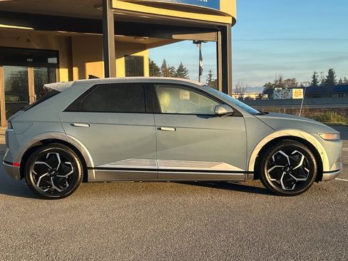 Certified 2024 Hyundai Ioniq 5 Limited image 3