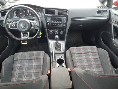 Used 2017 Volkswagen Golf 4-Door FWD image 9