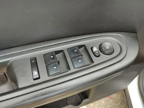 Used 2017 Chevrolet Traverse LT w/ Style and Technology Package AWD/4WD image 19