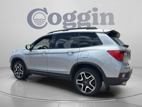 Certified 2023 Honda Passport Elite image 3
