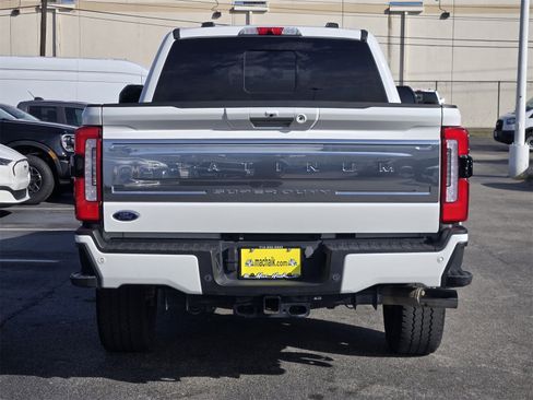 Used 2024 Ford F250 Platinum image 6