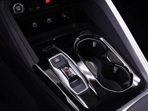 Certified 2025 Audi Q5 Premium w/ Convenience Package AWD/4WD image 16