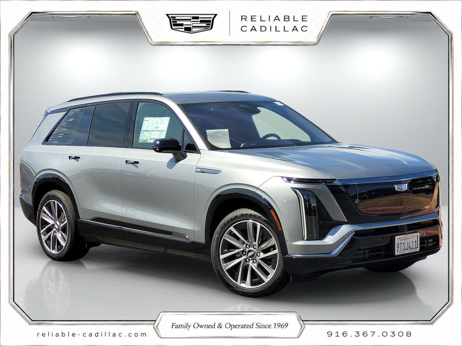 Used 2026 Cadillac Vistiq Sport AWD/4WD image 1