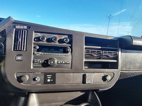Used 2024 Chevrolet Express 2500 w/ Driver Convenience Package image 14
