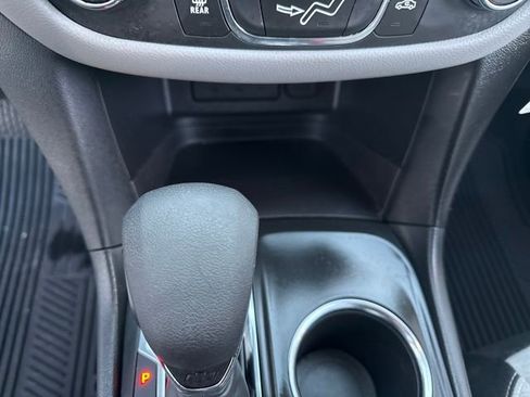 Certified 2022 Chevrolet Equinox LS image 18