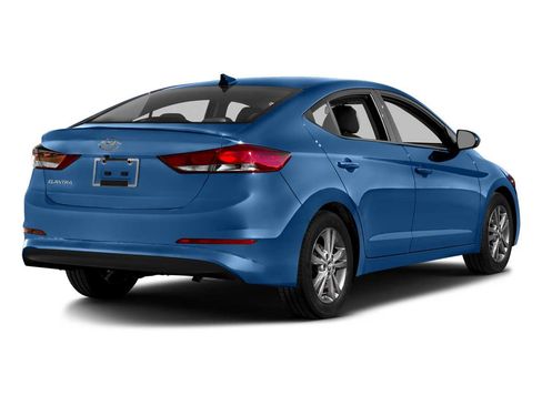 Used 2018 Hyundai Elantra SEL FWD image 2