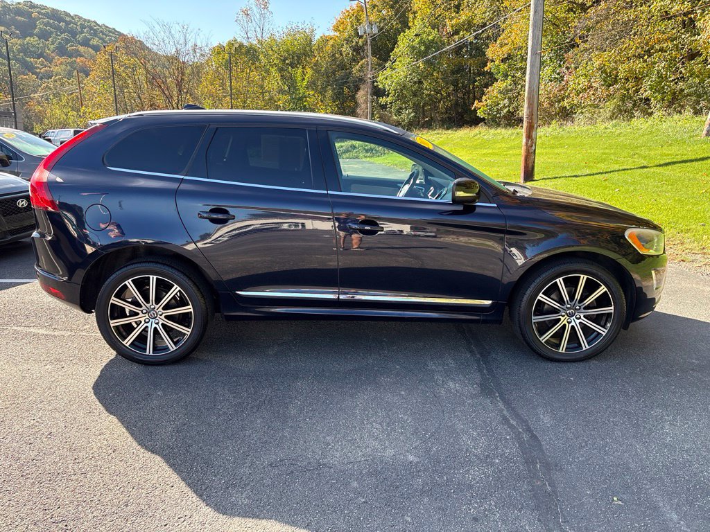Used 2017 Volvo XC60 T6 Inscription w/ Preferred Option Package AWD/4WD image 6
