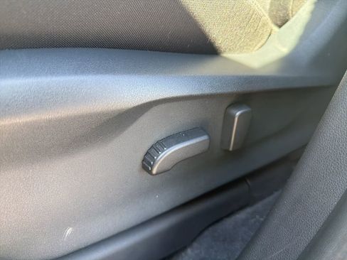 Certified 2025 Subaru Ascent Premium image 27