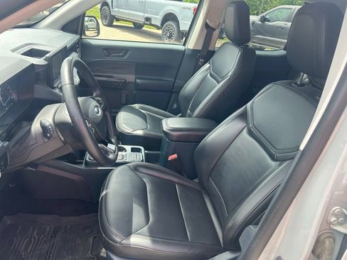 Used 2023 Ford Maverick Lariat w/ Lariat Luxury Package FWD image 10