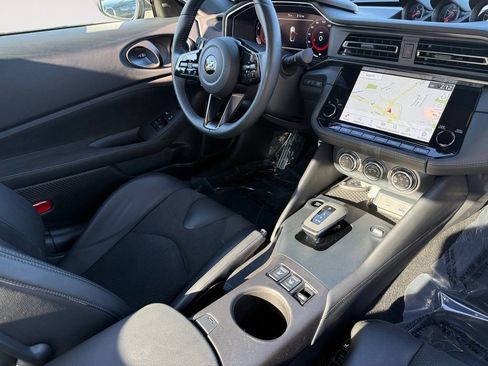 Used 2024 Nissan Z Performance w/ Floor Mat Package image 31