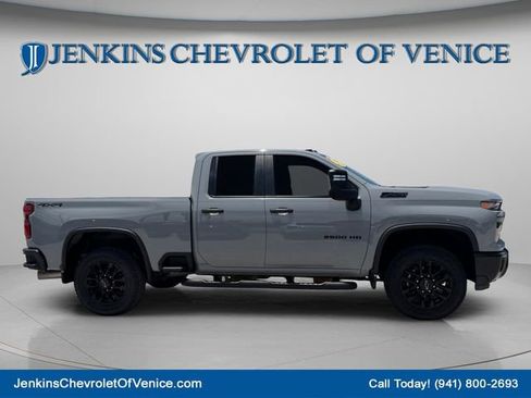 Used 2025 Chevrolet Silverado 2500 Custom w/ Custom Value Package AWD/4WD image 2