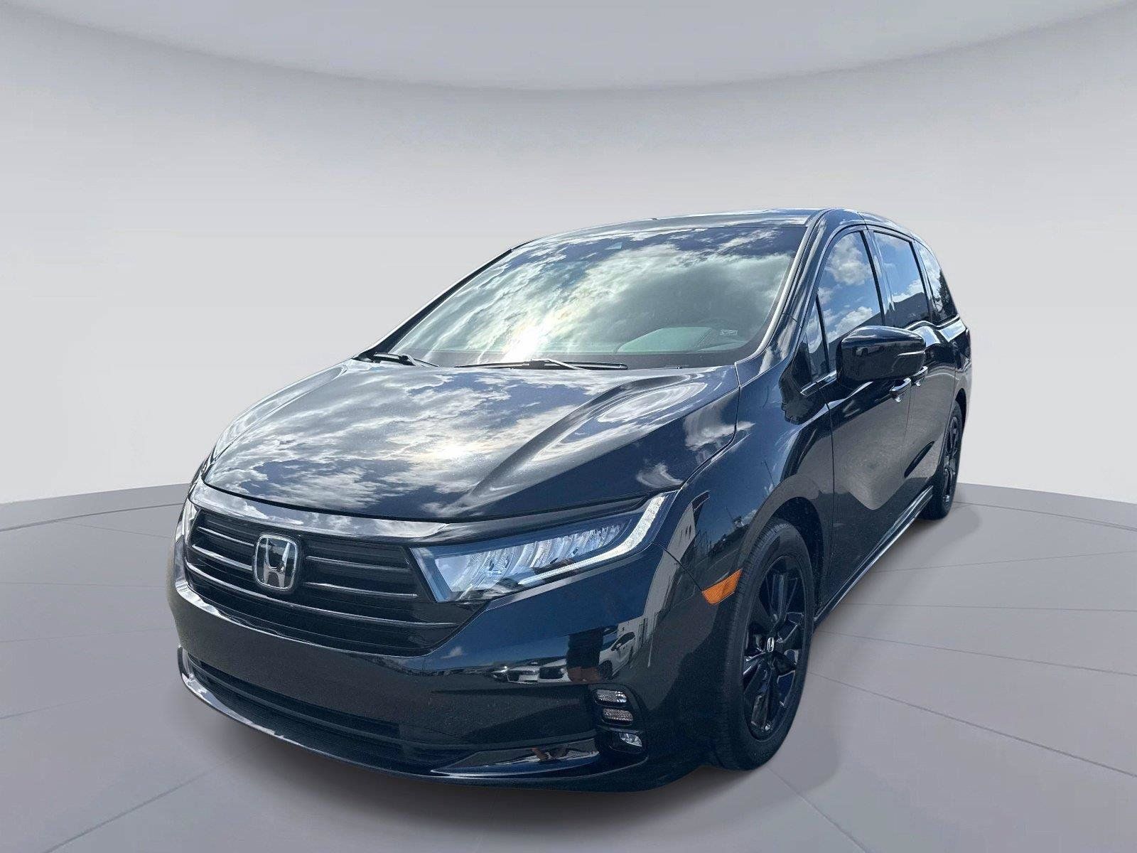 Certified 2024 Honda Odyssey Sport image 8