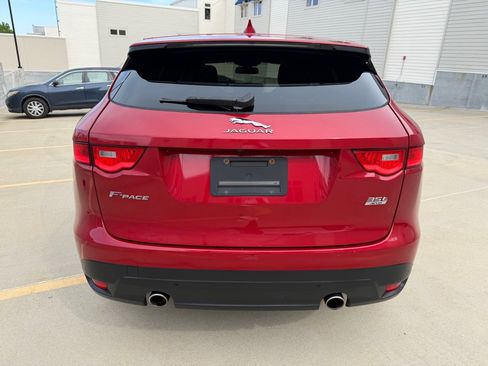 Used 2017 Jaguar F-PACE Prestige AWD/4WD image 4