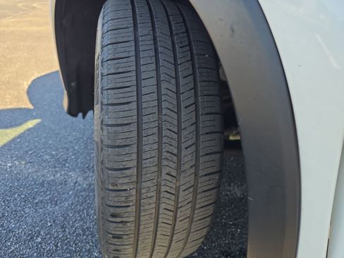 Used 2018 Honda HR-V EX image 30